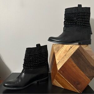 Schutz "Annik" Boot 7.5